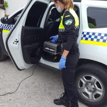 El Ayuntamiento adquiere un cañón de ozono para el interior de los vehículos policiales, de sanitarios, de emergencias y de la empresa de limpieza