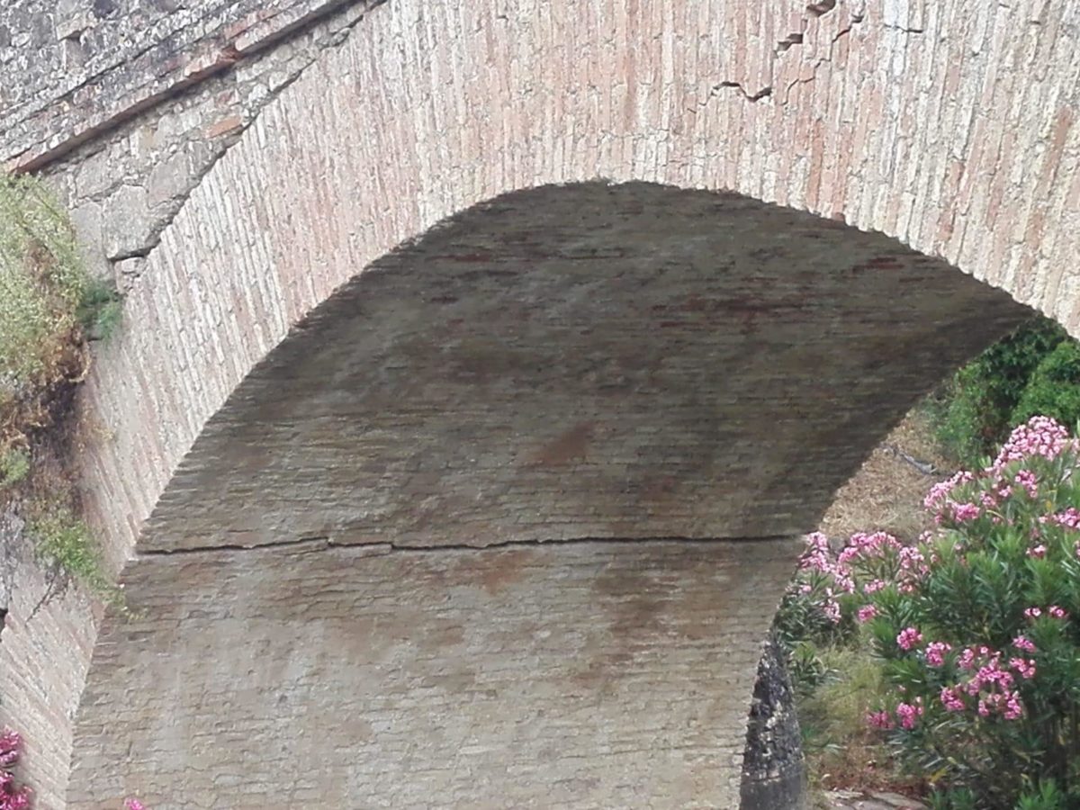 El puente de Realejo en la cañada Ubrique-Jimena: ¿terminará cayéndose?