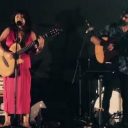 Presente simple: nuevo single de La Buena Mujer