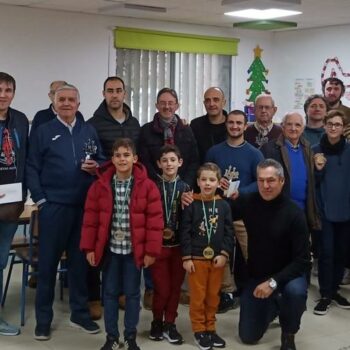 Alberto Mateos gana el Torneo de Ajedrez de Navidad
