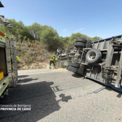 Dos heridos en un accidente de tráfico en la carretera A-384