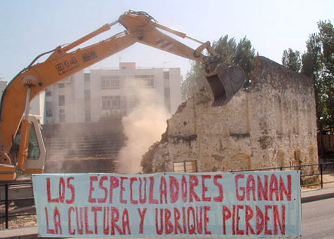 Pancarta de protesta de agosto de 2003.