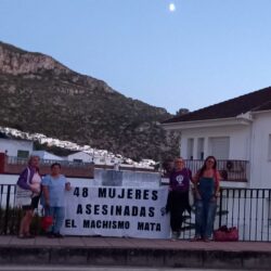 Alas Violetas de Ubrique condena la violencia machista y el asesinato de mujeres