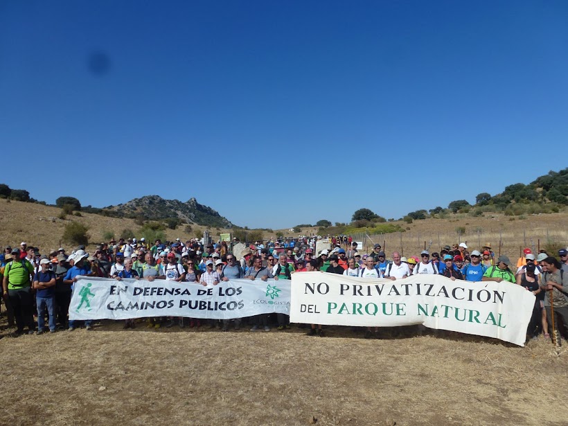 Marcha en defensa de los caminos públicos en el parque natural Sierra de Grazalema (Foto de archivo).