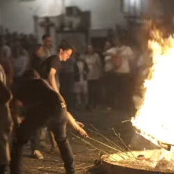 Las candelas de la crujida de gamones