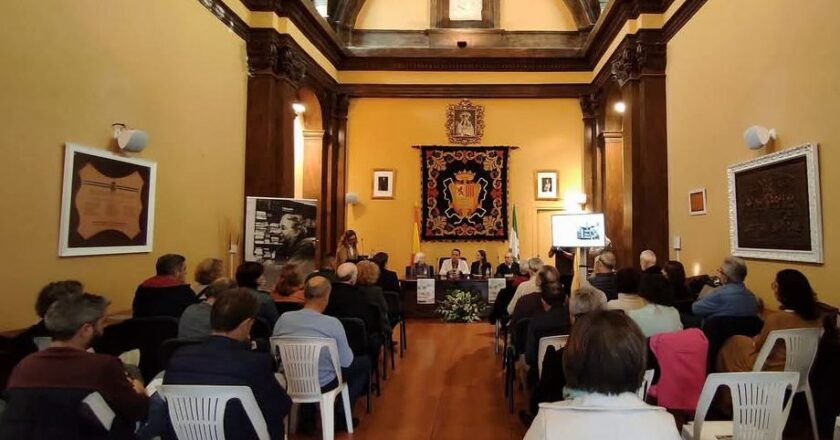 Homenaje al escritor ubriqueño Jesús Ynfante e inauguración de una sala a su nombre en la Biblioteca Municipal