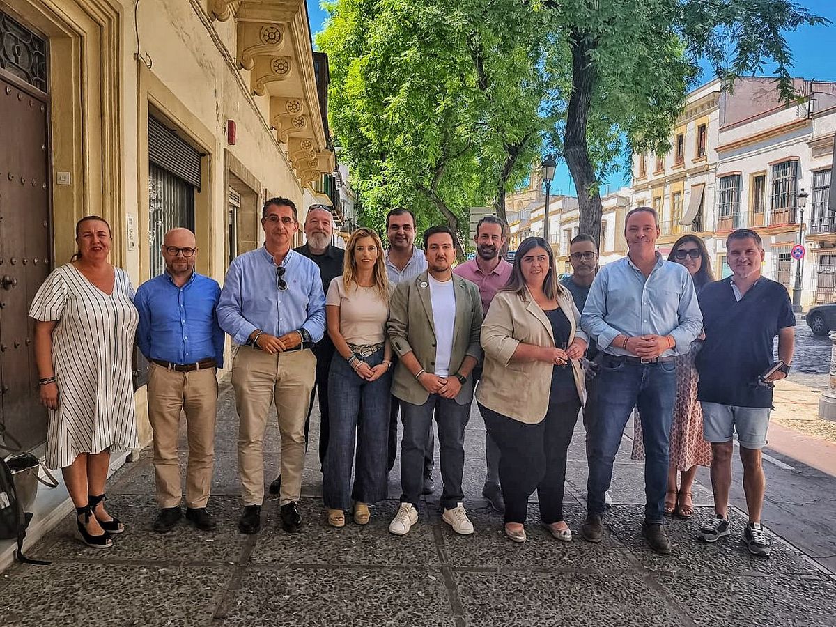 José Antonio Bautista, entre los participantes en la reunión provincial de Andalucía por Sí.
