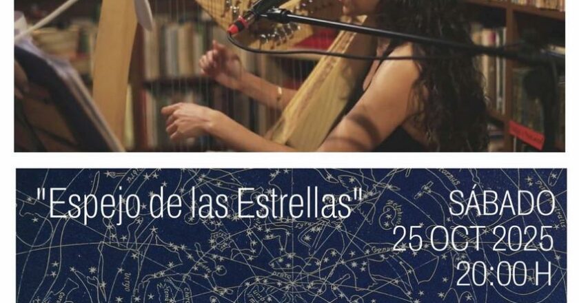 La multiinstrumentista Desirée Martín, en La Salita de Teatro