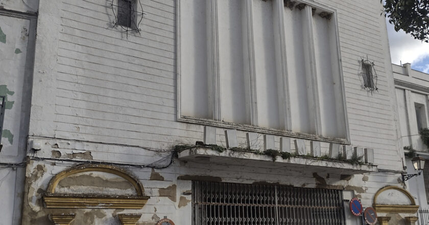 IU rechaza que el cine Capitol se destine a usos ajenos a la cultura