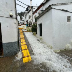 Control para dejar circular el caudal de Ubrique el Ato