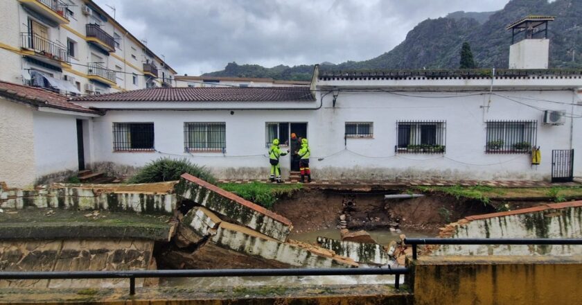 Los centros educativos retoman la actividad presencial, salvo el colegio Benafélix y la guardería La Esperanza
