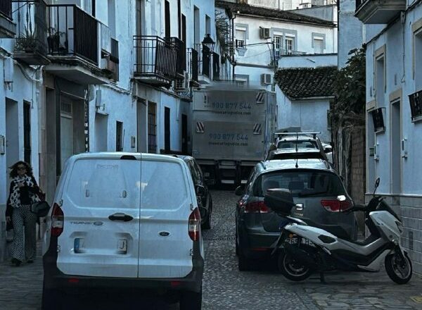 El Juzgado estima el recurso de los vecinos del casco antiguo de Ubrique contra la modificación del tráfico decidida por el Ayuntamiento