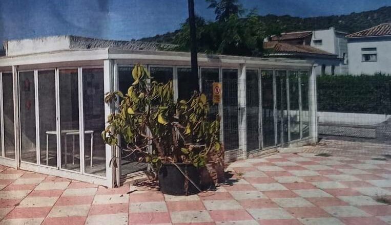 La asociación de vecinos denuncia el abandono de El Jardín