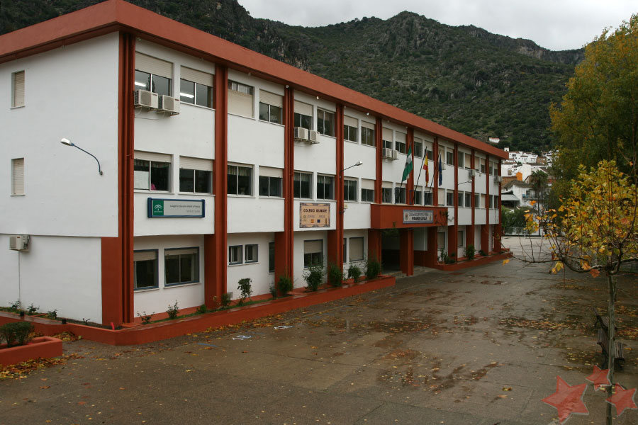 USTEA denuncia falta de recursos para atender a la diversidad en el CEIP Fernando Gavilán